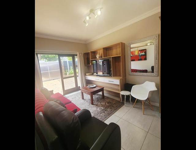 1 BEDROOM PROPERTY TO RENT IN VIERLANDEN