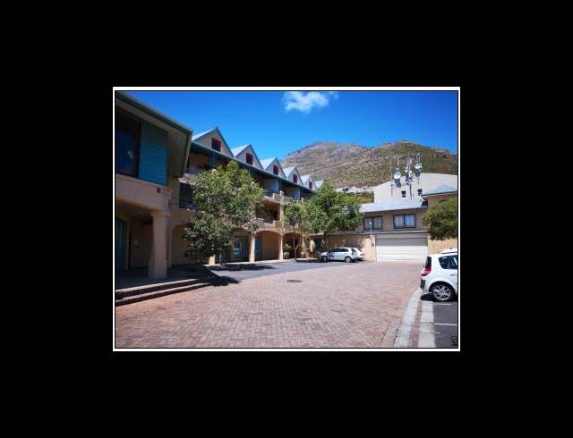 45M² RETAIL RENTED IN HOUT BAY CENTRAL
