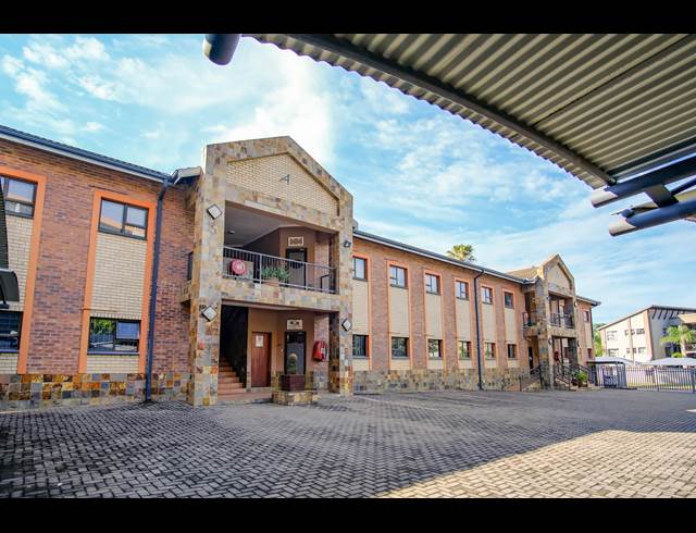 88.20M² OFFICE TO LET IN SONHEUWEL