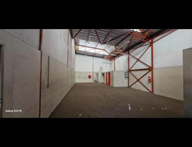 500M² WAREHOUSE TO LET IN CITY & SUBURBAN