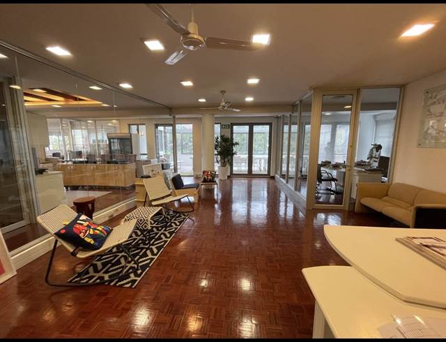 827M² OFFICE TO LET IN GARDENS