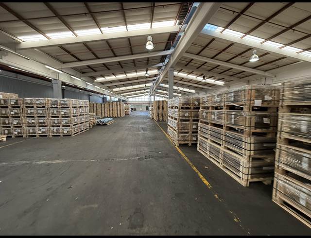 3,284M² WAREHOUSE TO LET IN NEW GERMANY