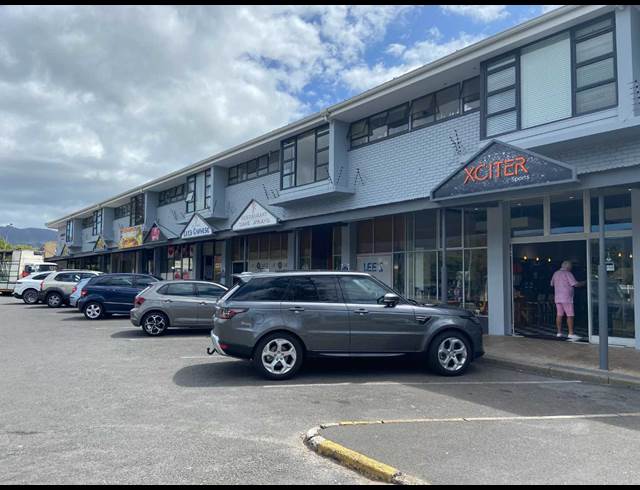 120M² RETAIL TO LET IN BERGVLIET