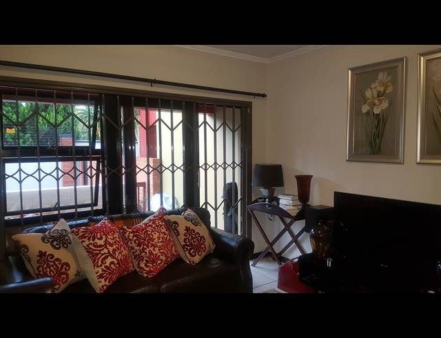 2 bed property to rent in DOUGLASDALE