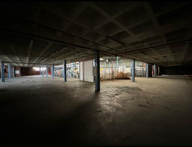3,563M² WAREHOUSE TO LET IN INDUSTRIA WEST
