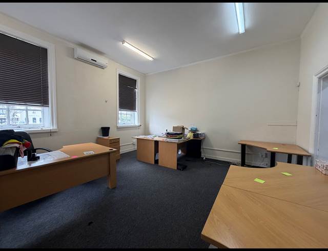 199M² OFFICE TO LET IN PAARDEVLEI