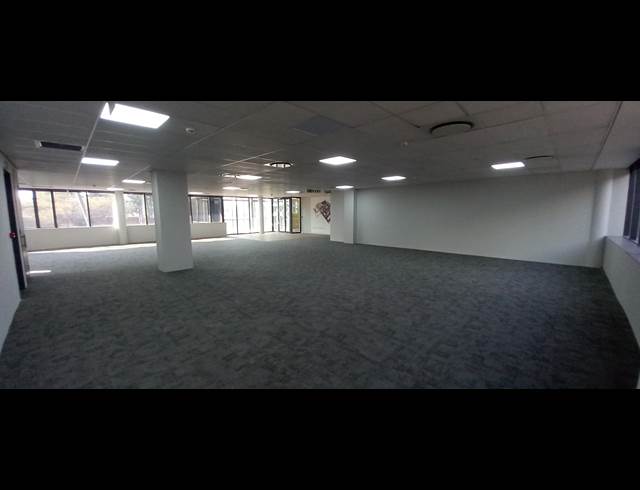 282M² OFFICE TO LET IN WOODMEAD