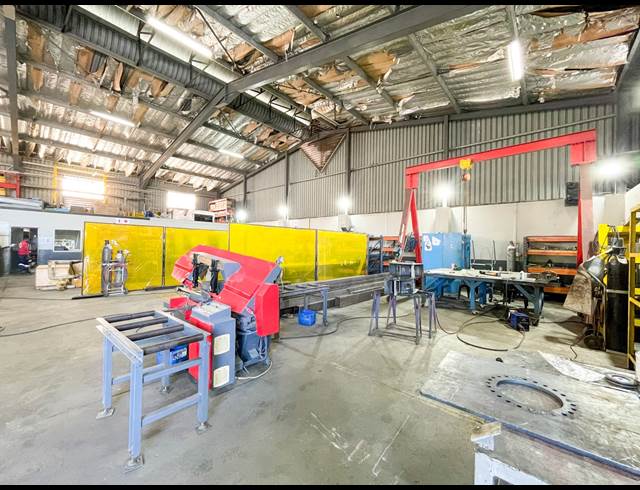805M² WAREHOUSE TO LET IN WESTMEAD
