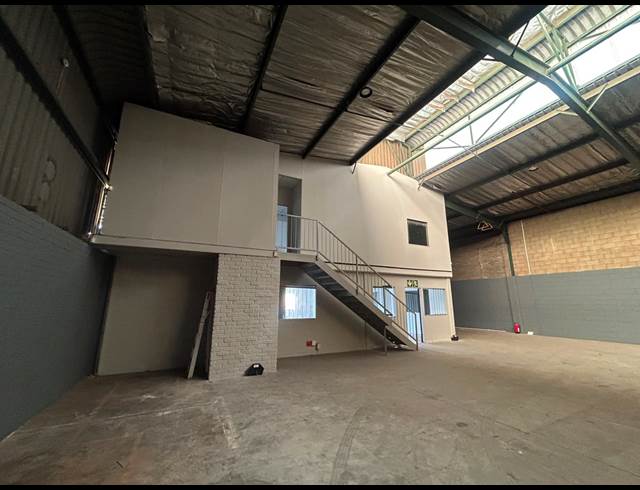 418M² WAREHOUSE TO LET IN MEADOWDALE