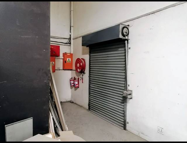 957M² WAREHOUSE TO LET IN BEACONVALE