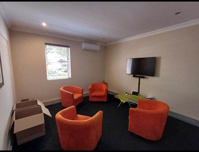 BUSINESS PROPERTY TO RENT IN DIE HOEWES