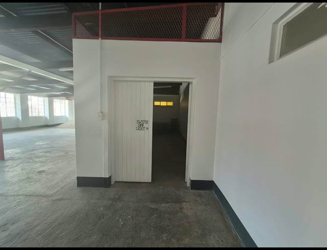 170M² WAREHOUSE TO LET IN KRUGERSDORP CENTRAL