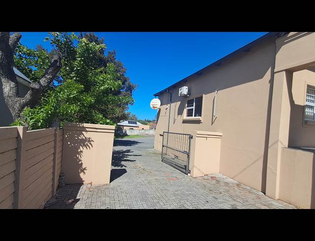 120M² OFFICE TO LET IN NAHOON