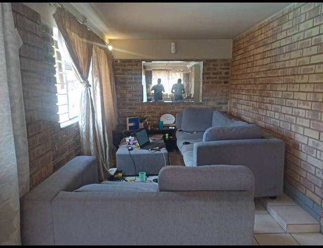 1 bed property to rent in OAKDENE