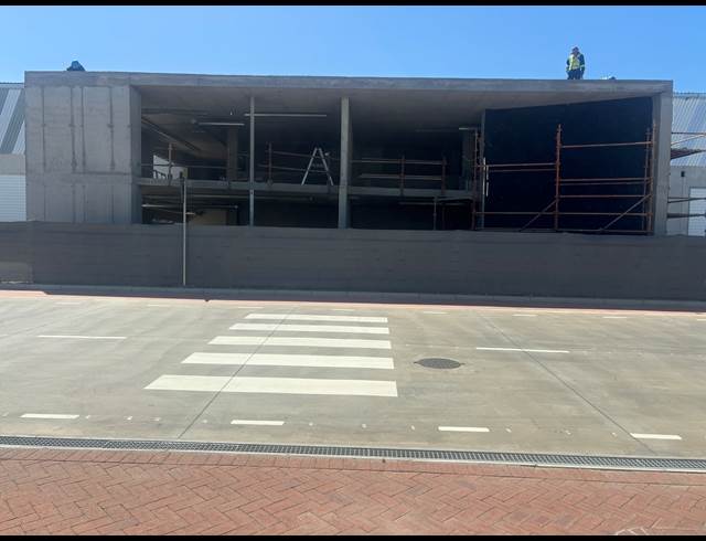 4,387M² WAREHOUSE TO LET IN BLACKHEATH INDUSTRIAL