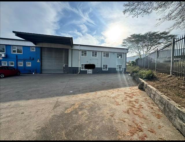 1,500M² WAREHOUSE TO LET IN BRIARDENE