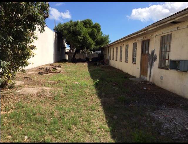 400M² WAREHOUSE RENTED IN EPPING INDUSTRIAL