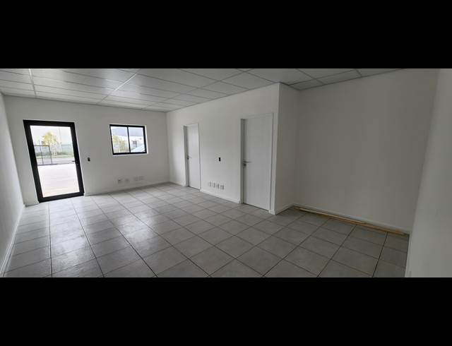 420M² WAREHOUSE TO LET IN RIVERGATE
