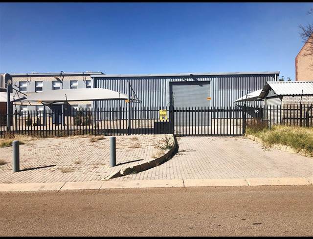 870M² WAREHOUSE TO LET IN SPARTAN