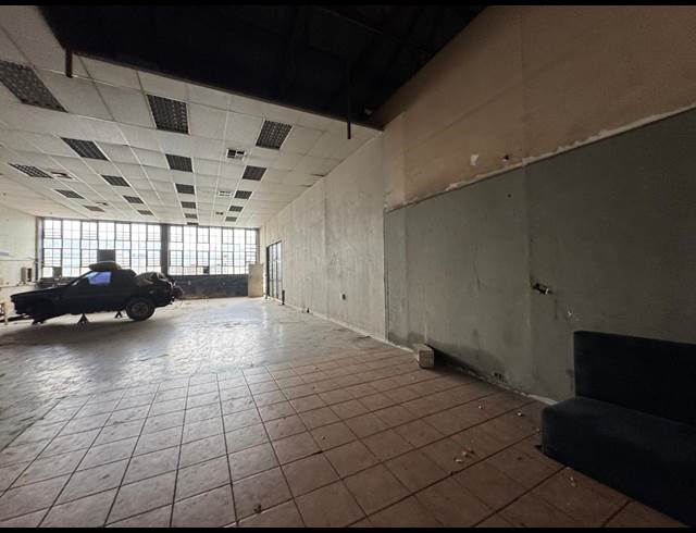 6,600M² WAREHOUSE TO LET IN INDUSTRIA WEST