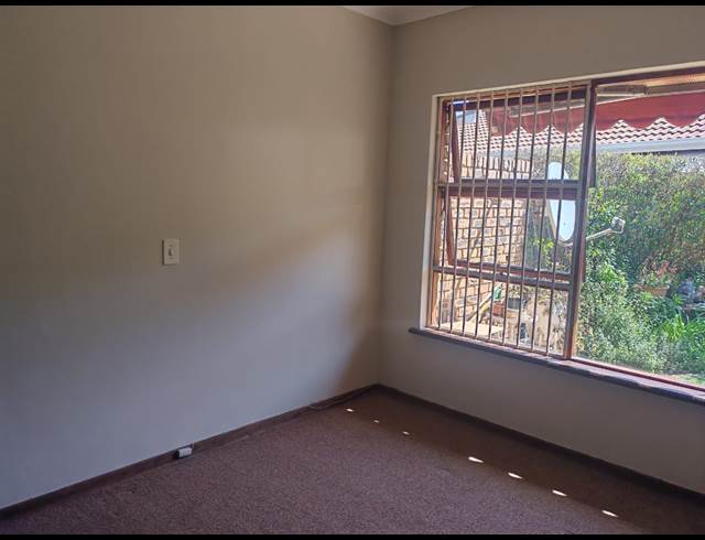 1 BEDROOM RETIREMENT UNIT TO LET IN EDEN GLEN
