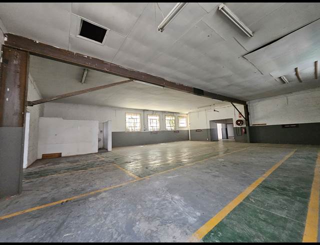 921M² WAREHOUSE TO LET IN PRETORIA WEST