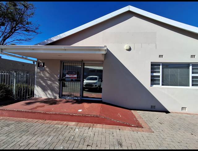 80M² OFFICE RENTED IN GONUBIE