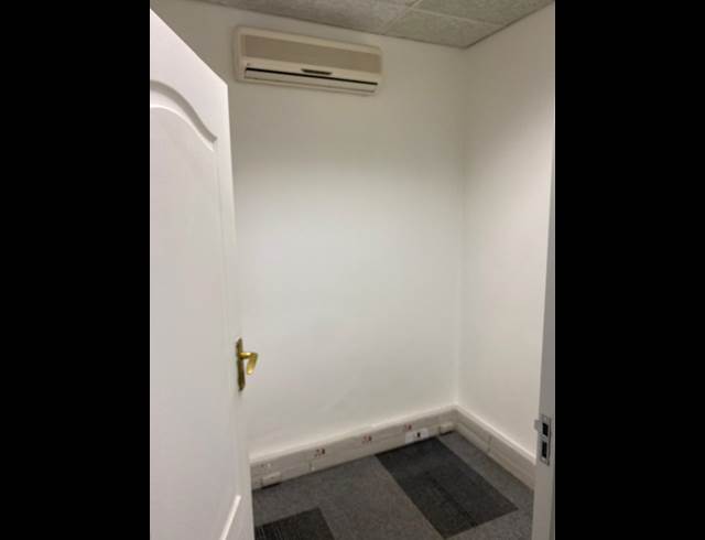 117M² OFFICE TO LET IN RUSTENBURG CENTRAL