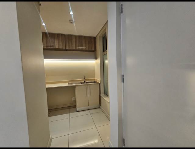 2 BEDROOM APARTMENT TO LET IN ROSEBANK