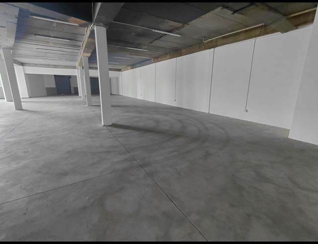 430M² OFFICE TO LET IN HALFWAY GARDENS