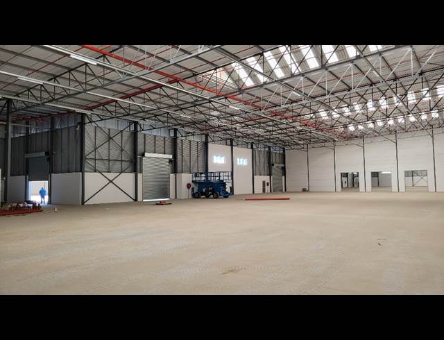 2,682M² WAREHOUSE TO LET IN KILLARNEY GARDENS