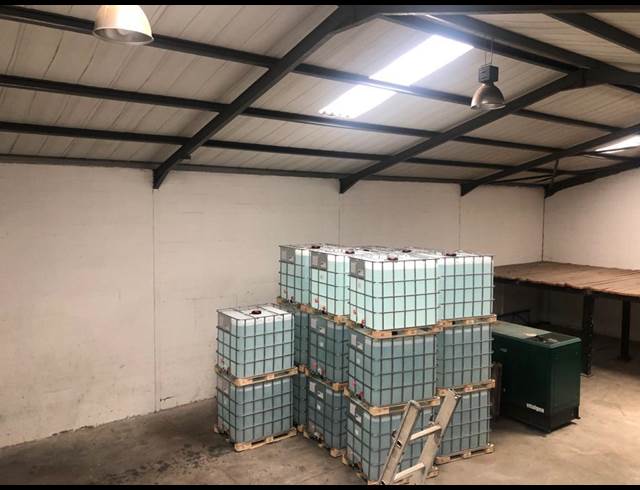 330M² WAREHOUSE TO LET IN STIKLAND INDUSTRIAL