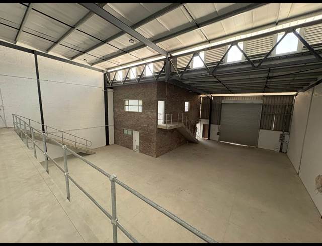 464M² WAREHOUSE TO LET IN FIRGROVE