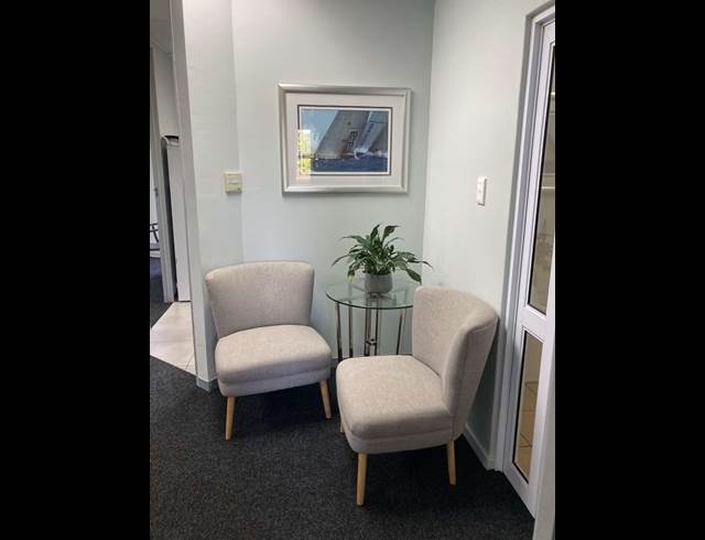 203M² OFFICE RENTED IN WESTLAKE