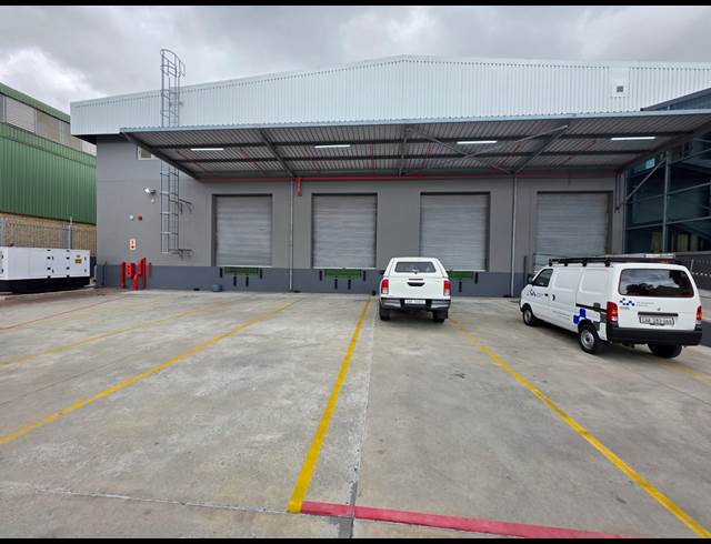 5,142M² WAREHOUSE TO LET IN MARCONI BEAM INDUSTRIA