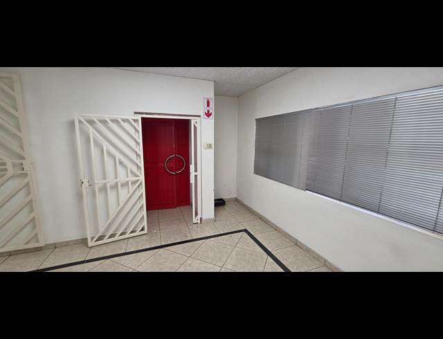 110M² OFFICE TO LET IN NELSPRUIT EXT 1