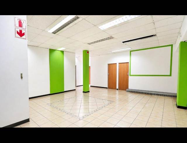 134M² BUSINESS CENTRE TO LET IN NELSPRUIT EXT 14