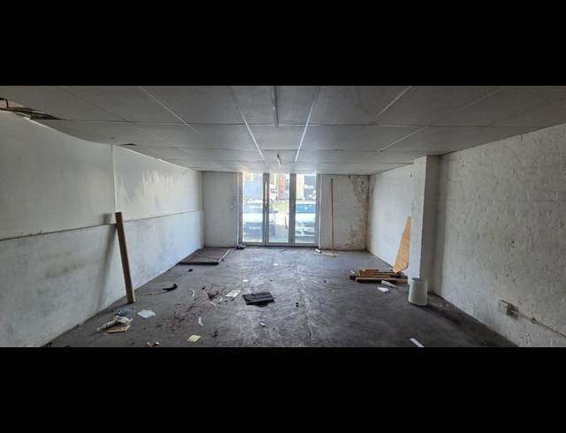 1,022M² WAREHOUSE TO LET IN PAARL CENTRAL