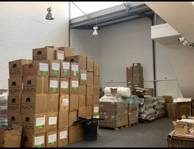 429M² WAREHOUSE RENTED IN WESTLAKE