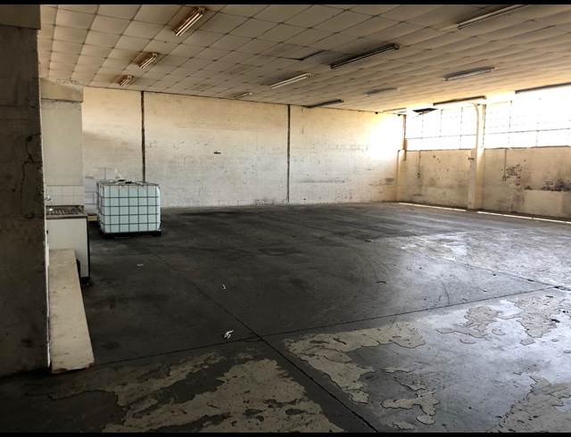 350M² WAREHOUSE TO LET IN EPPING INDUSTRIAL