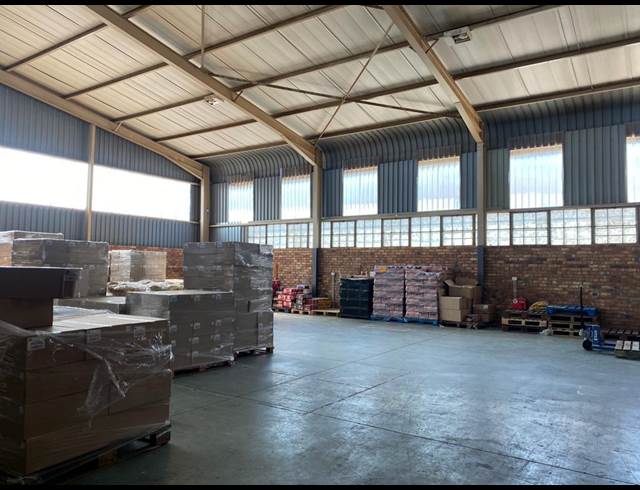 450M² WAREHOUSE TO LET IN HALFWAY HOUSE
