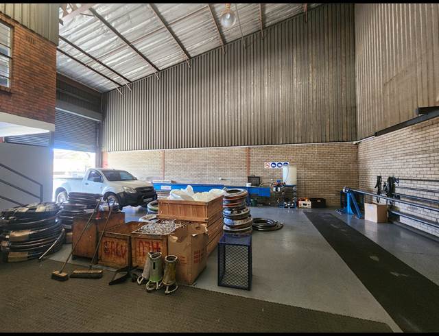 265M² WAREHOUSE TO LET IN WADEVILLE