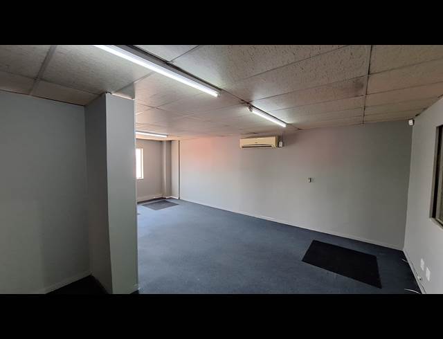 662M² WAREHOUSE TO LET IN KYA SANDS
