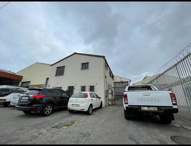 802M² WAREHOUSE TO LET IN BEACONVALE