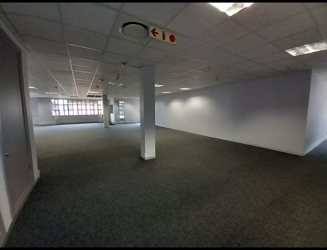 189M² OFFICE TO LET IN BRYANSTON
