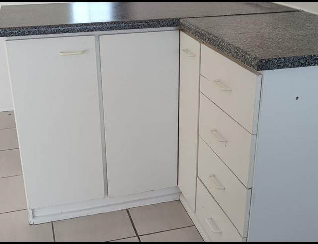 1 BEDROOM PROPERTY TO RENT IN WINDSOR PARK