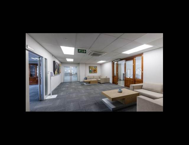 6,231M² OFFICE TO LET IN HYDE PARK