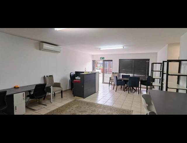 INDUSTRIAL PROPERTY TO RENT IN N4 GATEWAY INDUSTRIAL PARK