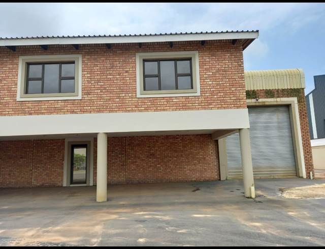 700M² WAREHOUSE TO LET IN SHAKAS HEAD