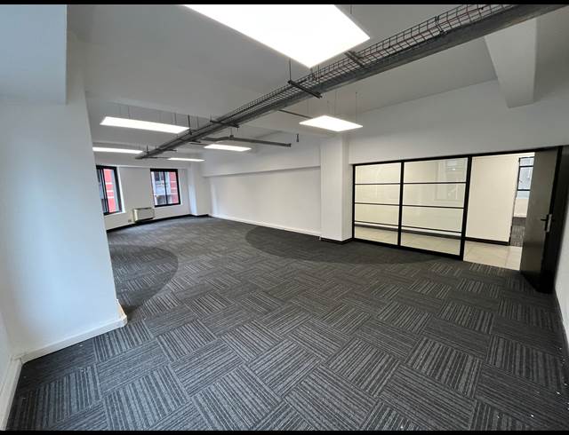 695M² OFFICE TO LET IN CAPE TOWN CITY CENTRE